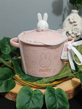 New!!Miiffy Pink Ceramic Bunny Dish with White Lid Accent NWT